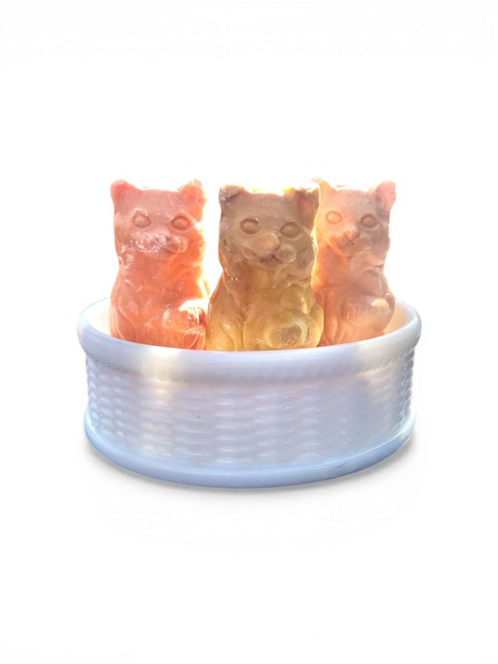 Vintage Avon "Sittin' Kittens" Soap Set - 1973 |
Milk Glass Basket Dish